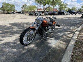 2014 Harley-Davidson® CVO™ Breakout® thumb 1
