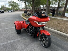 2026 Harley-Davidson® Road Glide 3 thumb 3
