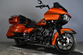 2020 Harley-Davidson® Road Glide® Special FLTRXS thumb 2