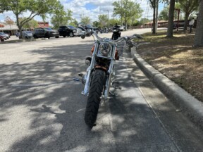 2014 Harley-Davidson® CVO™ Breakout® thumb 2
