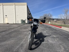 2005 Yamaha XT225 thumb 2