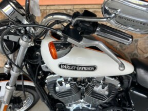 2006 Harley-Davidson® Sportster® 1200 Low G WHT/BLK W/PINSTRIPE thumb 1