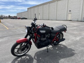 2013 Triumph Bonneville Special Edition thumb 1