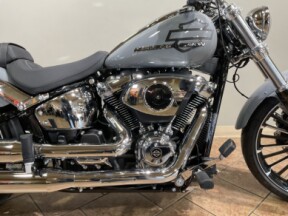 2026 Harley-Davidson® Breakout® Dark Billiard Gray Chrome Trim FXBR thumb 3