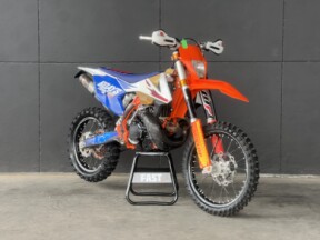 2018 KTM 250 EXC TPI SIX DAYS FRANCE WHITE thumb 3