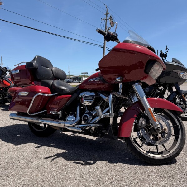 2021 Harley-Davidson® Road Glide® Billiard Red