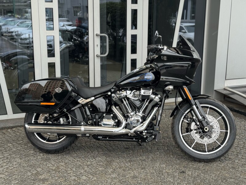 2026 Harley-Davidson® Low Rider® ST Vivid Black Chrome Trim