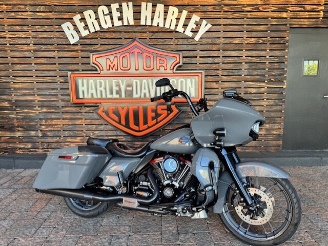 2018 Harley Davidson CVO Road Glide FLTRXSE