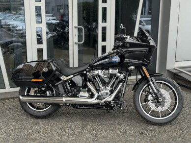 2026 Harley-Davidson® Low Rider® ST Vivid Black Chrome Trim