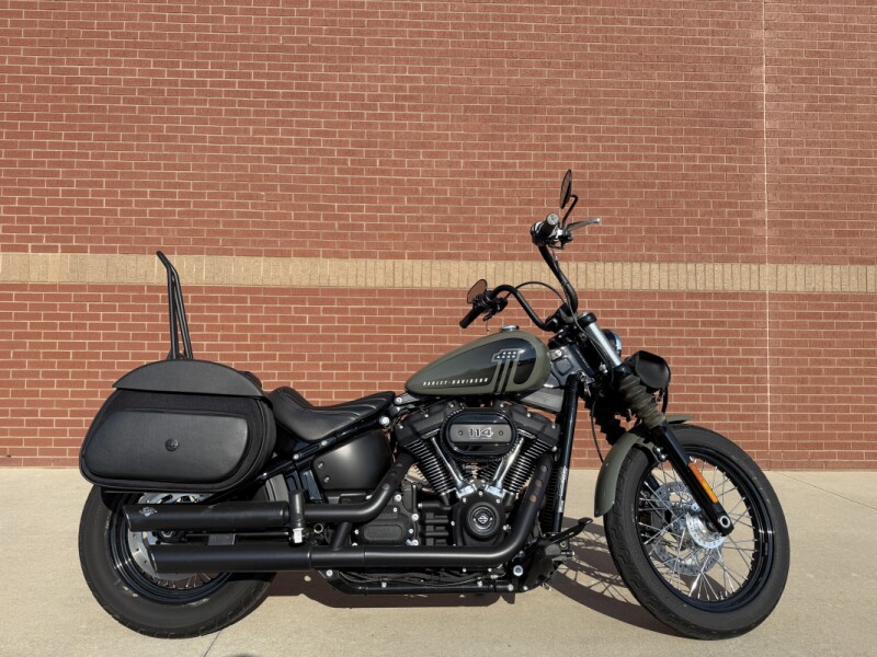 2021 Harley-Davidson® Street Bob® 114 Deadwood Green