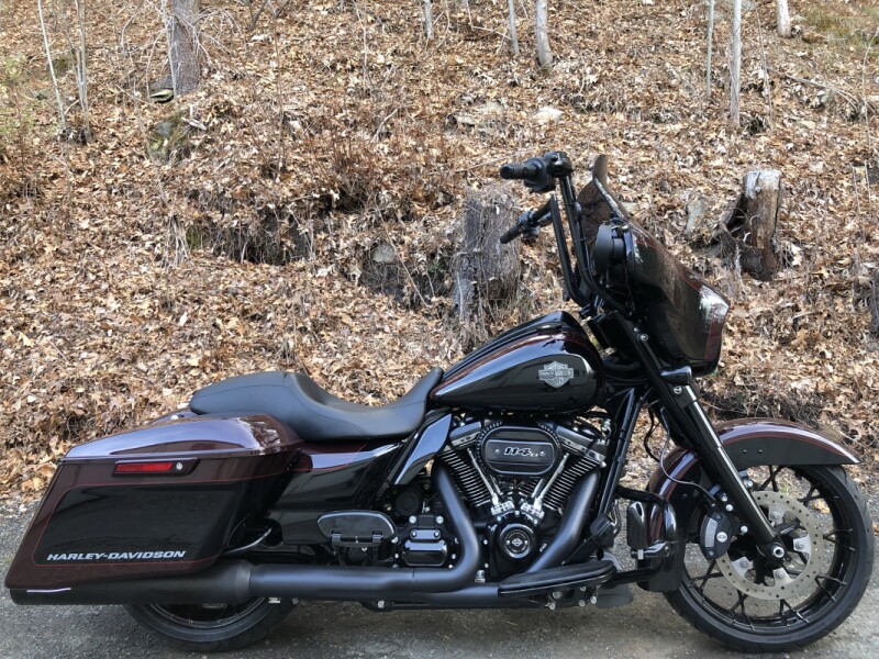 2022 Harley-Davidson® Street Glide® Special Midnight Crimson/Vivid Black - Black Finish