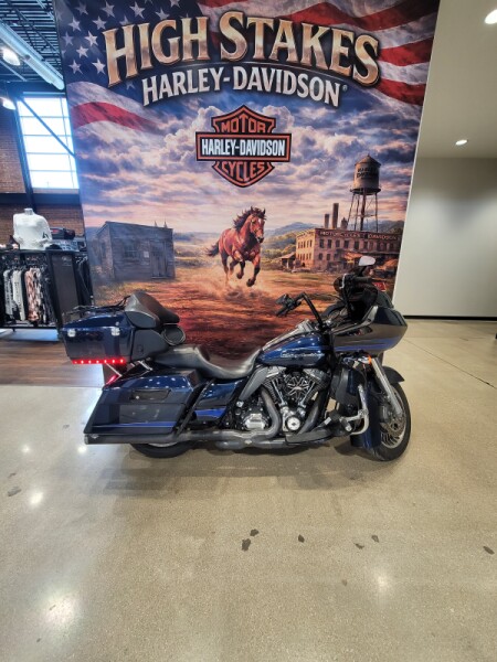 2012 Harley-Davidson® Road Glide® Ultra Big Blue Pearl FLTRU103