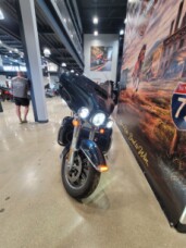 2016 Harley-Davidson® Ultra Limited Custom Colour Cosmic Blue Pearl FLHTK thumb 1