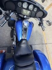2017 Harley-Davidson® Tri Glide® Ultra thumb 1