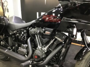 2026 Harley-Davidson® Low Rider® ST Vivid Black Black Trim thumb 3