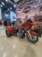 2024 Harley-Davidson® Road Glide® 3 Red Rock FLTRT thumb 0