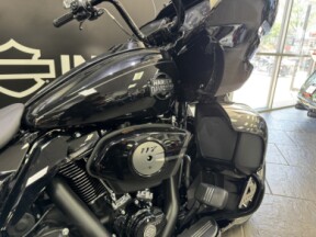 2026 Harley-Davidson® Road Glide Limited Vivid Black Black Trim thumb 0