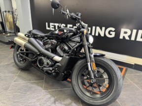 2026 Harley-Davidson® Sportster® S Vivid Black Black Trim thumb 3