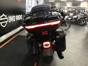2026 Harley-Davidson® Street Glide Limited Vivid Black Black Trim thumb 0