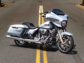 FLHX 2025 Street Glide™ thumb 2