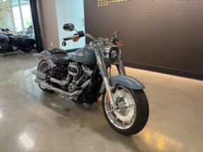 2024 Harley-Davidson® Fat Boy® 114 Sharkskin Blue thumb 3
