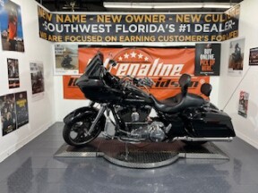 2015 Harley-Davidson® Road Glide® Special Black Denim thumb 3