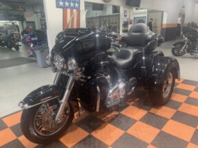 2020 Harley-Davidson Tri Glide Ultra FLHTCUTG thumb 0