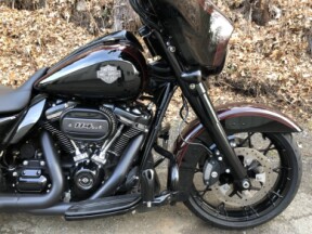 2022 Harley-Davidson® Street Glide® Special Midnight Crimson/Vivid Black - Black Finish thumb 3