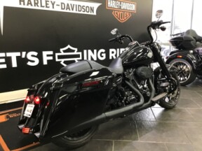 2025 Harley-Davidson® Road King® Special Vivid Black thumb 1
