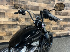 2025 Harley-Davidson® Street Bob® Vivid Black w/Laced Wheels FXBB thumb 0