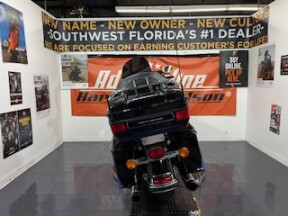 2010 Harley-Davidson® Electra Glide® Ultra Limited thumb 1