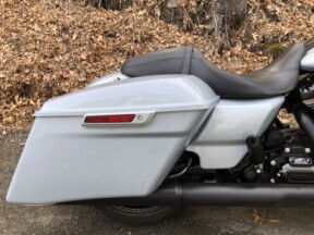 2023 Harley-Davidson® Street Glide® Special Atlas Silver Metallic - Black Finish thumb 2