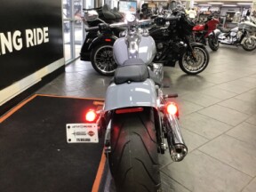 2026 Harley-Davidson® Breakout® Dark Billiard Gray Chrome Trim thumb 1