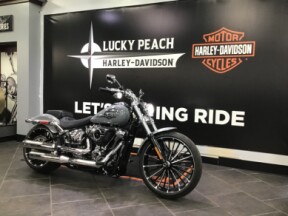 2026 Harley-Davidson® Breakout® Dark Billiard Gray Chrome Trim thumb 0