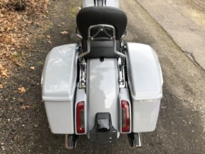 2024 Harley-Davidson® Street Glide® Billiard Gray thumb 1