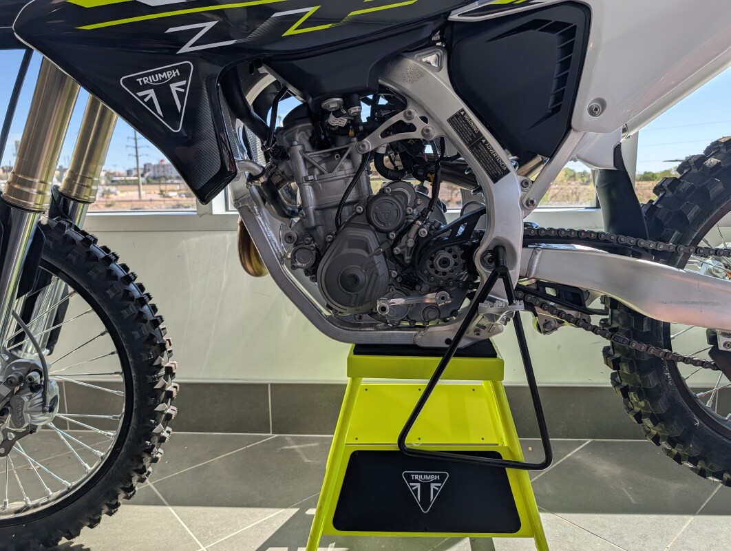 2026 TRIUMPH TF450-X, photo 9
