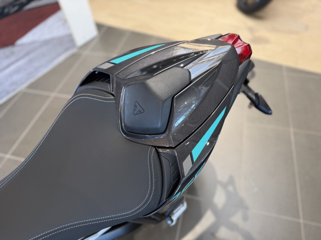 2026 Triumph Street Triple 765 RS, photo 10