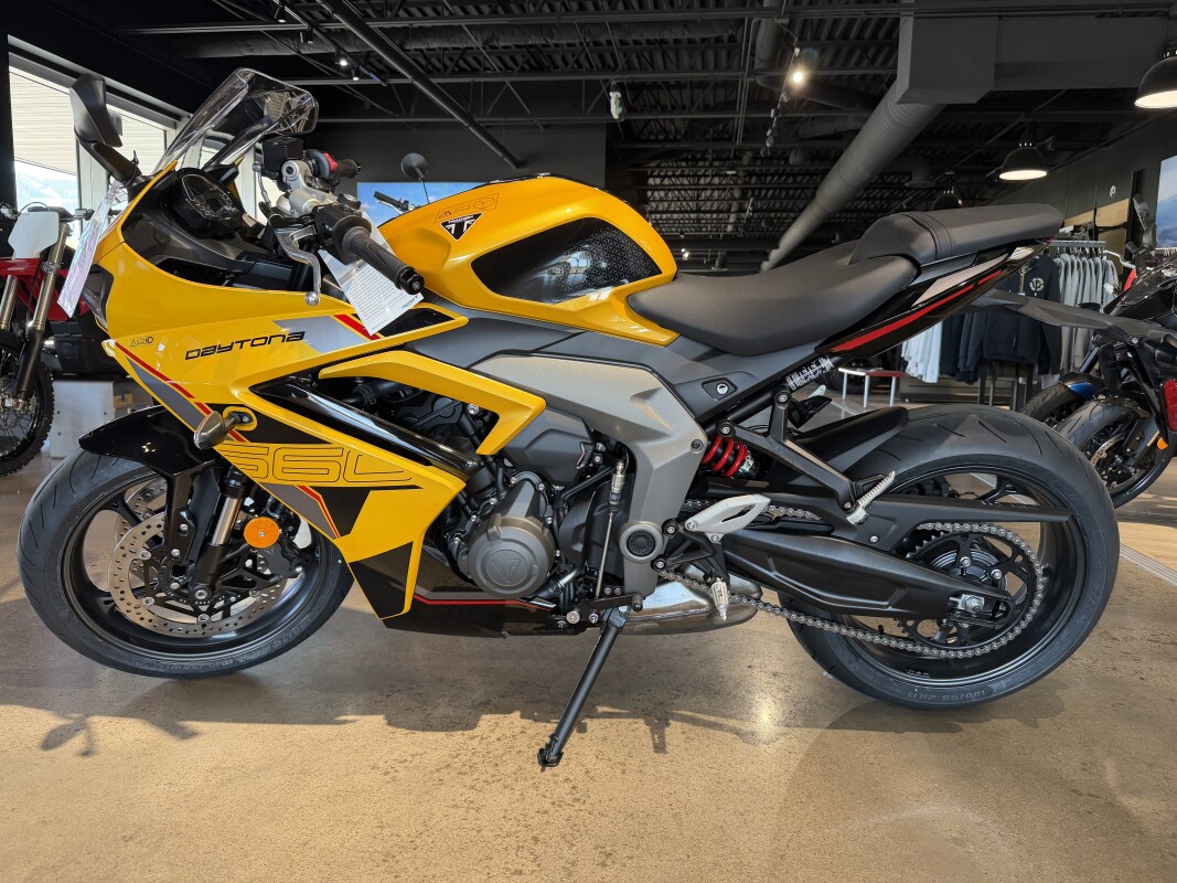 2026 Triumph Daytona 660, photo 7