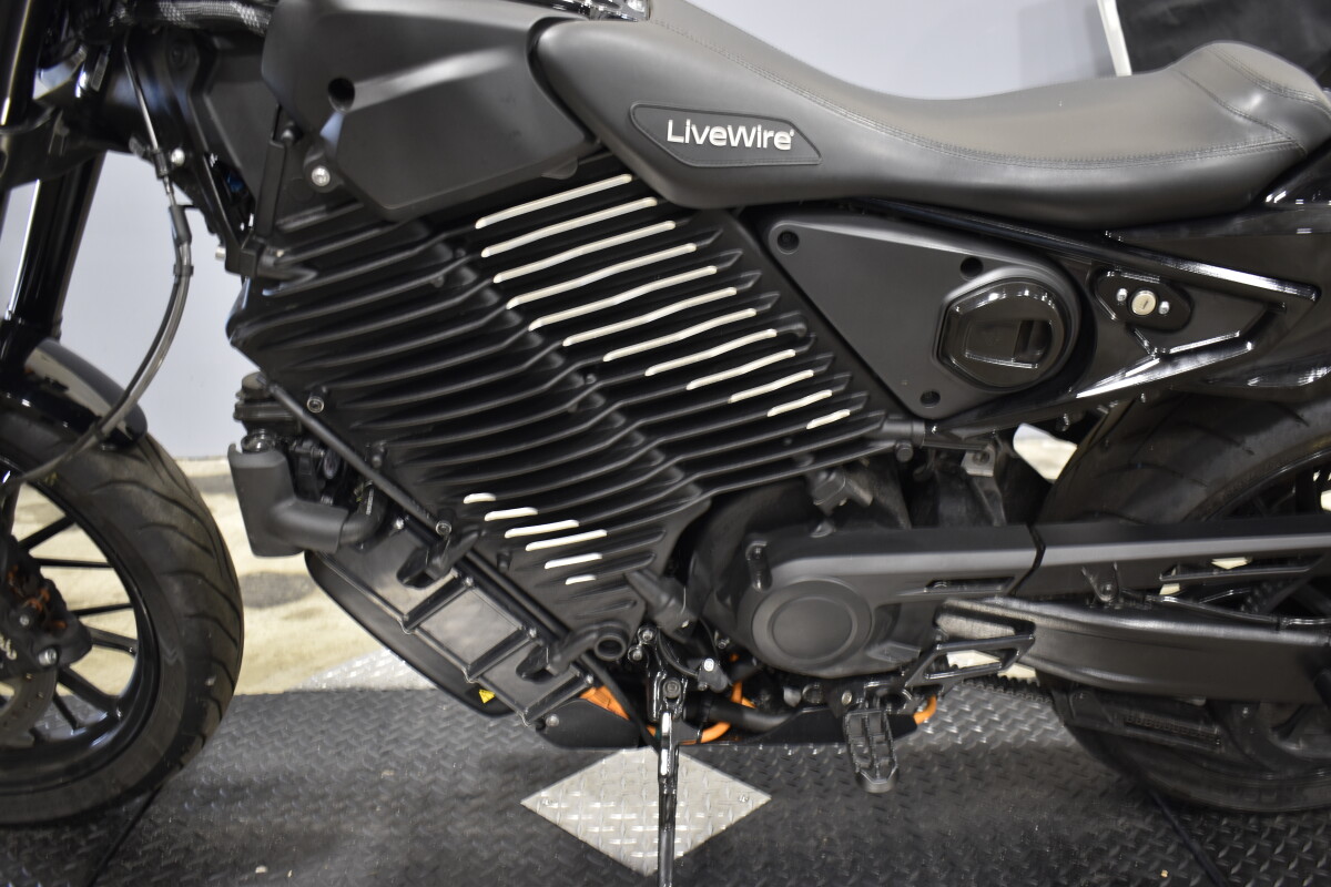 2024 LiveWire™ LiveWire™ S2 Mulholland™ S2MH, photo 11