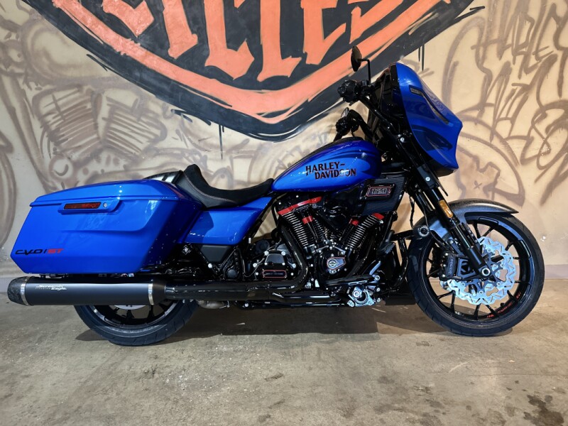New Harley-Davidson Road Glide Limited Grand American Touring
