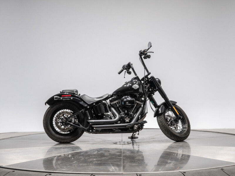 2016 Harley-Davidson FLSS Softail Slim S in Vivid Black