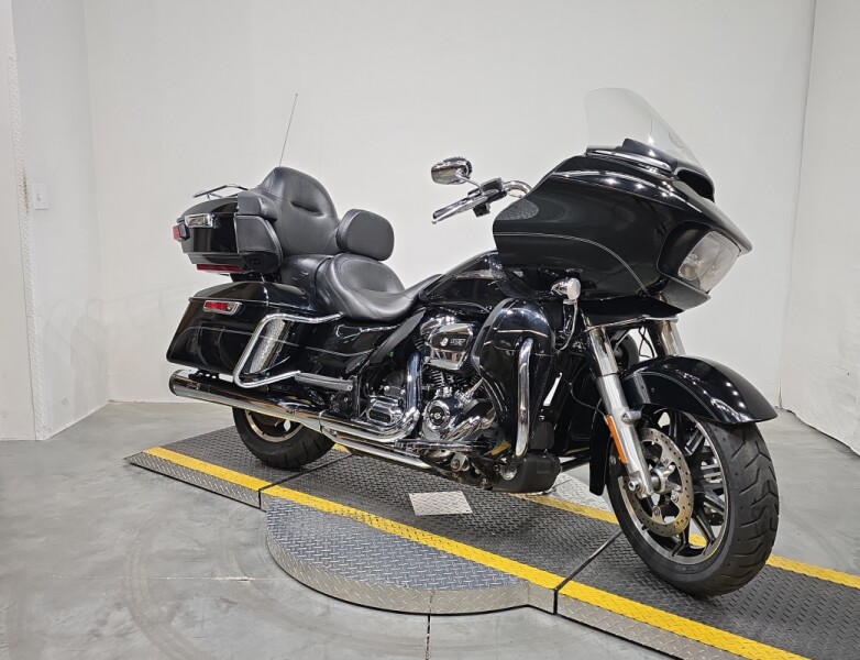 FLTRU 2017 Road Glide® Ultra