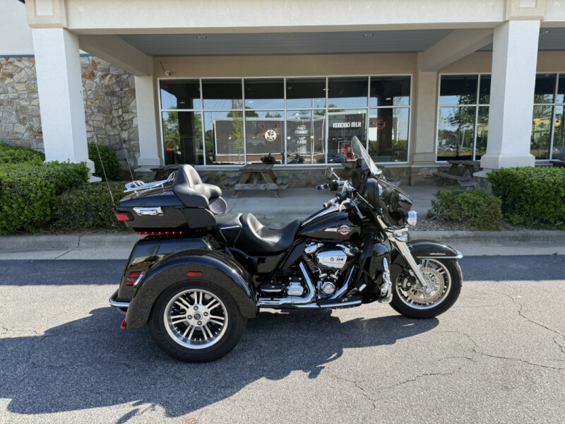 FLHTCUTG 2023 Tri Glide® Ultra