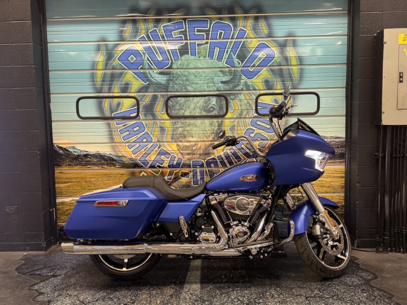 2026 Harley-Davidson® Road Glide® Aurora Blue Denim Chrome Trim