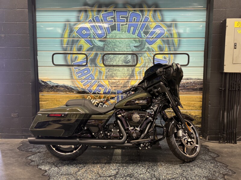 2026 Harley-Davidson® Street Glide® Olive Steel Metallic / Vivid Black Black Trim