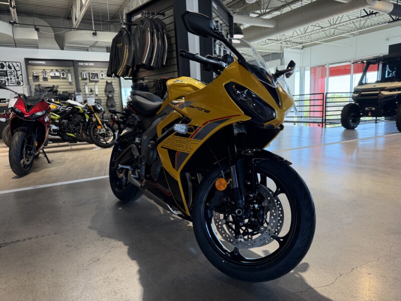 2026 Triumph Daytona 660 Cosmic Yellow