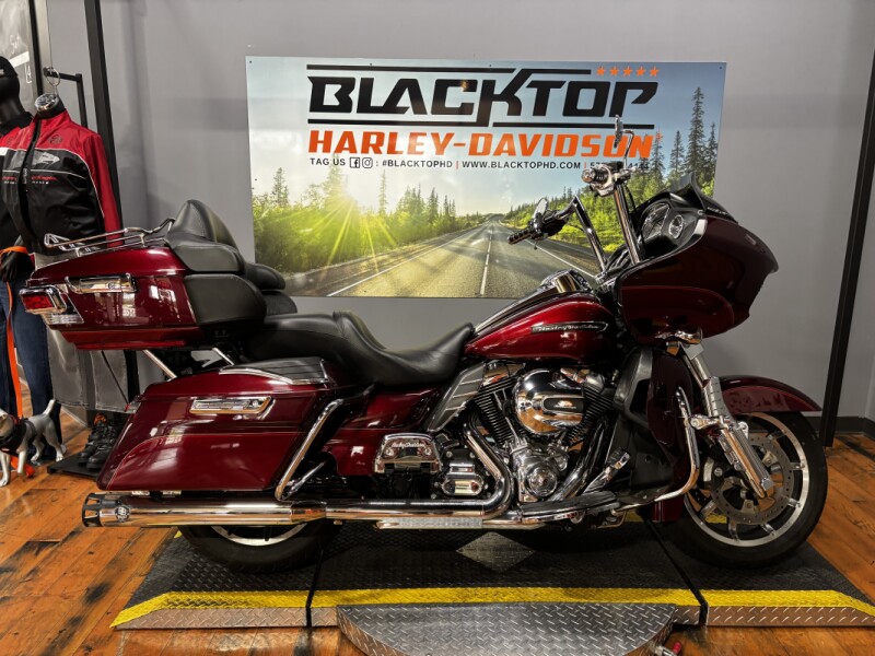 2016 Harley-Davidson® Road Glide® Ultra MYS RED/VEL RED W/PINSTRIPE