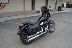 2023 Harley-Davidson® Softail® Standard Vivid Black thumb 3