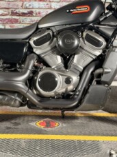 Harley-Davidson® Nightster™ Special 2023 RH975S BLACK thumb 2
