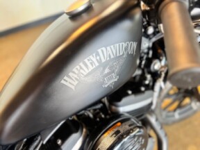 2016 Harley Davidson Iron 883 XL883N thumb 2